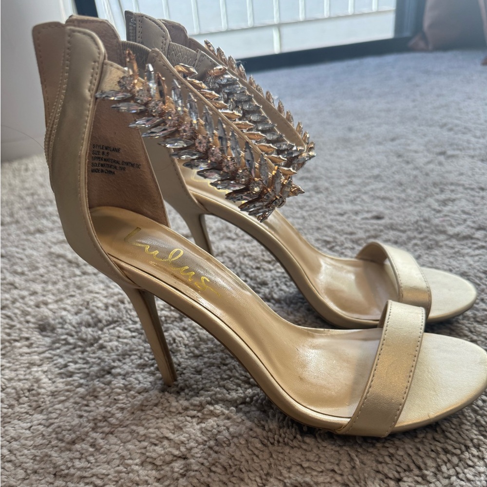 Lulu's Gold Heels with Leaf Accents